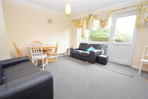 16 Browning Drive, Winchester, SO22 5AR