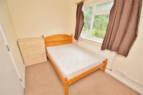 16 Browning Drive, Winchester, SO22 5AR
