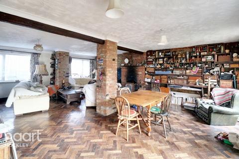 495 Ashingdon Road, Rochford, SS4 3EU