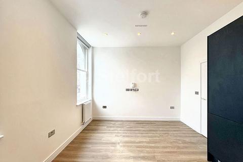 2 bedroom apartment to rent - Barking Road, London, E13