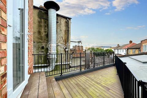 2 bedroom apartment to rent, Barking Road, London, E13