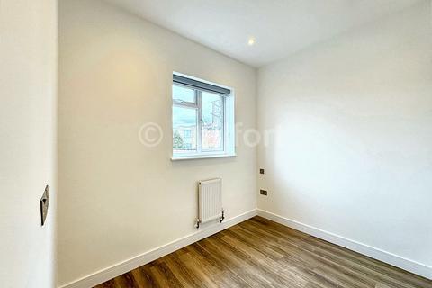 2 bedroom apartment to rent, Barking Road, London, E13