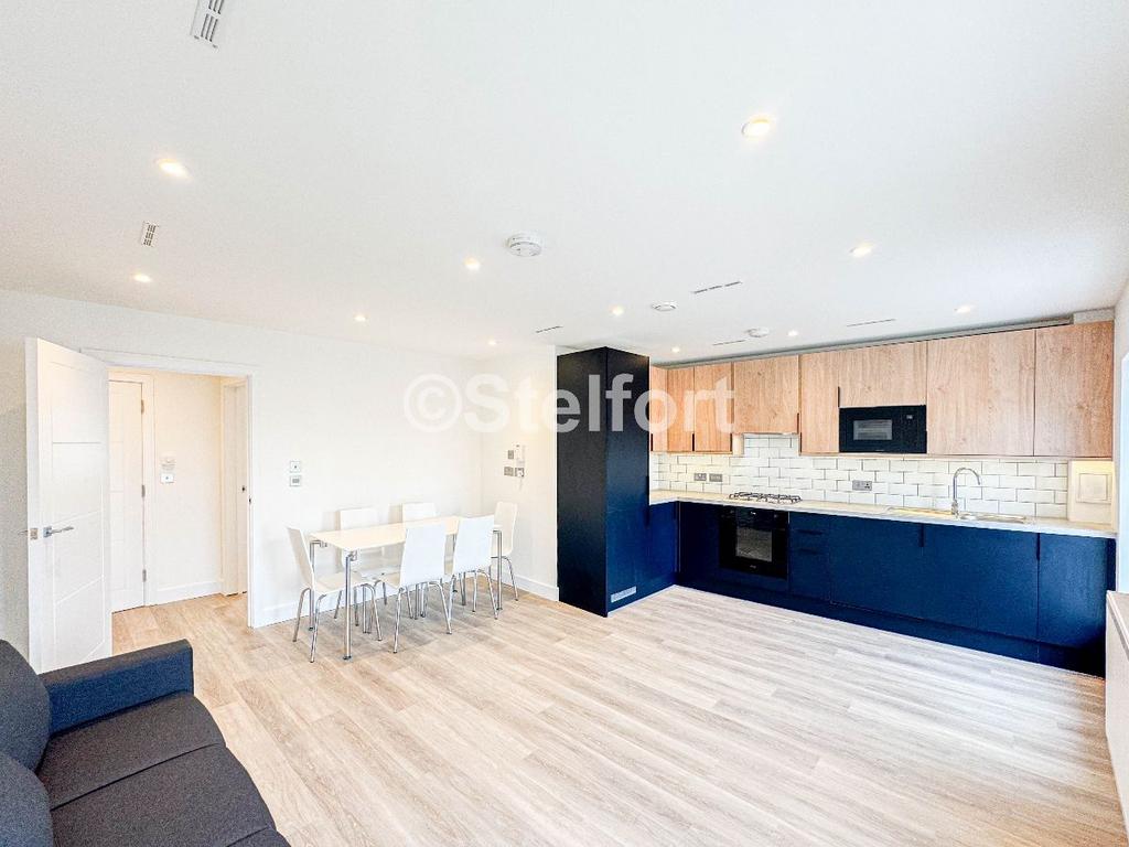 Apartment in London, Custom House, Canning Town - View 2