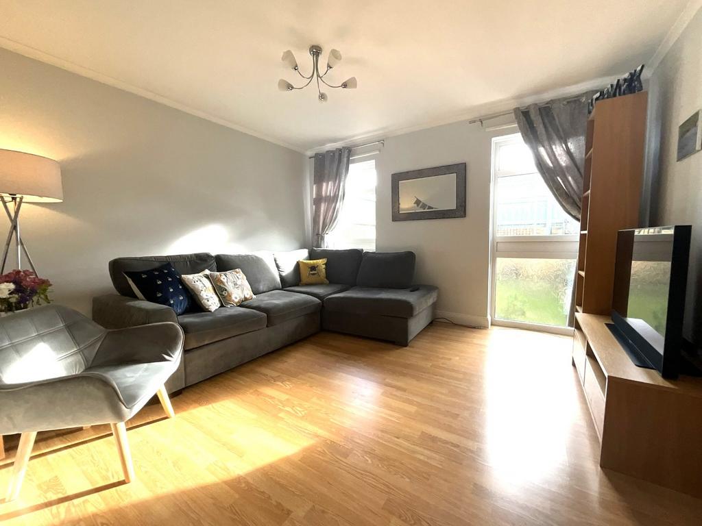 Wuppertal Court, Jarrow, Tyne and Wear 3 bed semidetached house for
