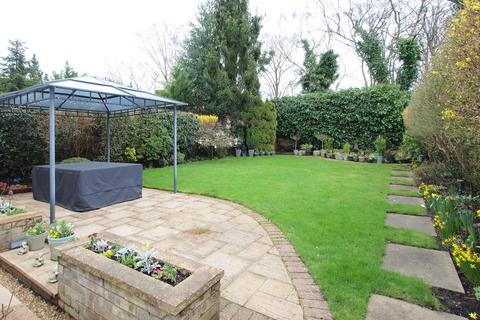 66 High Beeches, Banstead, SM7 1NB