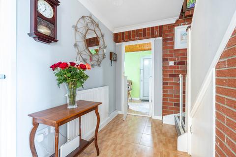 4 bedroom detached house for sale, Station Road, Cromer