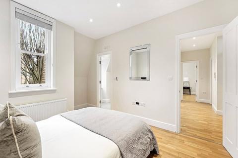 2 bedroom apartment to rent, Hamlet Gardens, King Street, W6