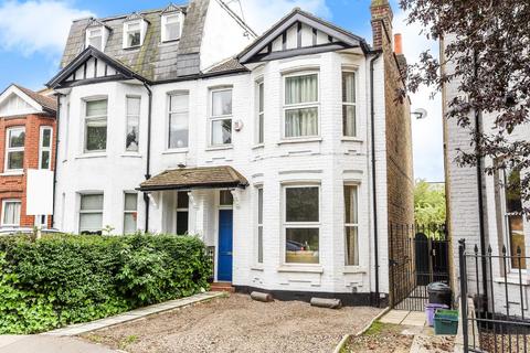 18 Gap Road, London, SW19 8JG