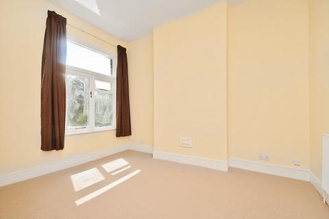 18 Gap Road, London, SW19 8JG