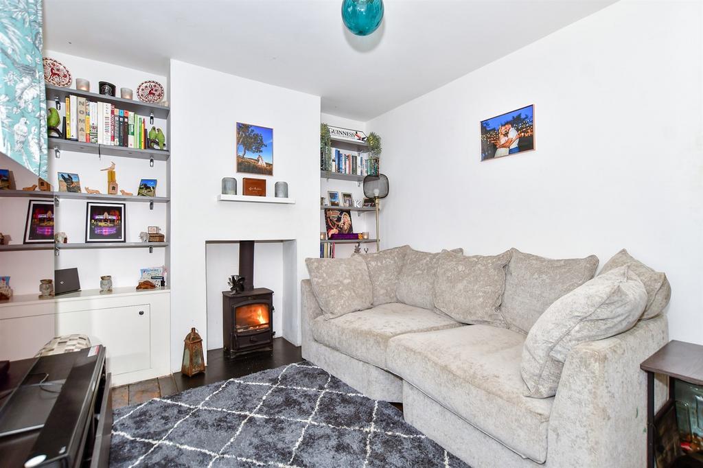 Cork Street, Eccles, Aylesford, Kent 2 bed terraced house for sale £