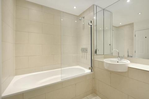 1 bedroom apartment for sale, Lockview Court Narrow Street E14