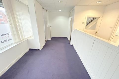 Property to rent - Salford, Salford M7