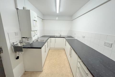 Property to rent - Salford, Salford M7