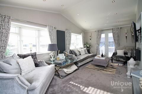 2 bedroom park home for sale, Wyre country park,  Poulton-le-Fylde, FY6