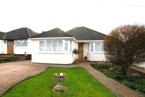 3 bedroom detached bungalow for sale, Greenfield Avenue, Watford WD19