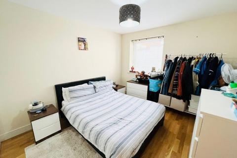 1 bedroom flat for sale, Victoria Road, Swindon, SN1 3UZ