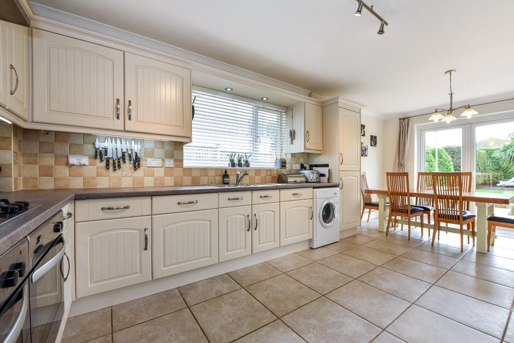 Kitchen Dining room