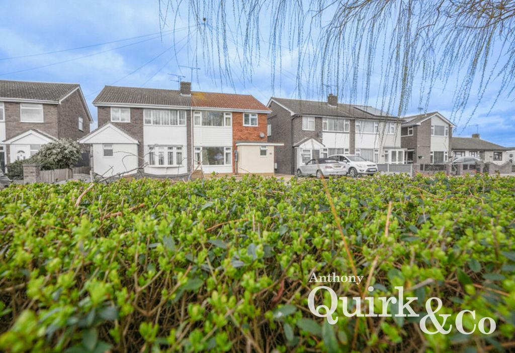 Furtherwick Road, Canvey Island, SS8 3 bed semidetached house for sale