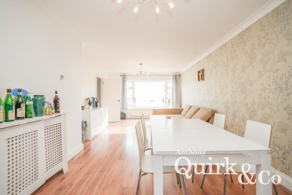 Furtherwick Road, Canvey Island, SS8 3 bed semidetached house for sale