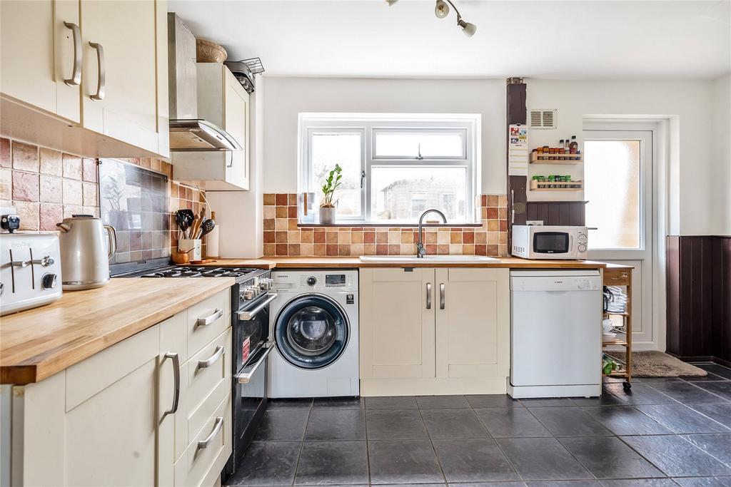 Marden Close, Brighton, East Sussex, BN2 2 bed terraced house for sale