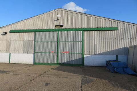 Warehouse to rent, Colchester