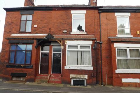 Studio to rent, Nona Street, Salford M6