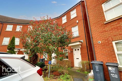 5 bedroom townhouse for sale - Larchmont Road, Leicester
