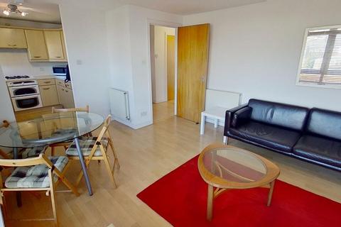 2 bedroom flat to rent, Netherton Road, Anniesland, Glasgow, G13