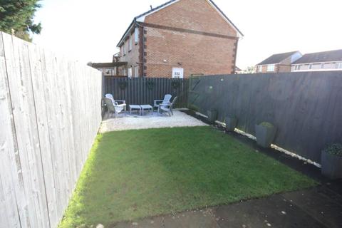 2 bedroom terraced house to rent, Felton Place, Glasgow, G13