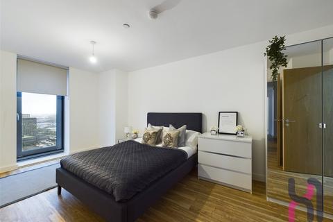 2 bedroom flat to rent - Media City, Michigan Point Tower B, 11 Michigan Avenue, Salford, M50