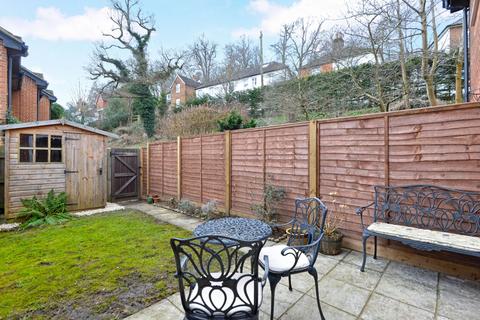 22 Town End Close, Godalming, GU7 1DG