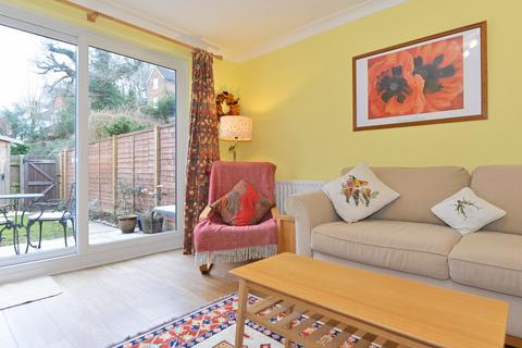 22 Town End Close, Godalming, GU7 1DG