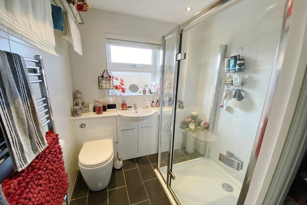 Delightful 1-Bedroom Town House within walking...