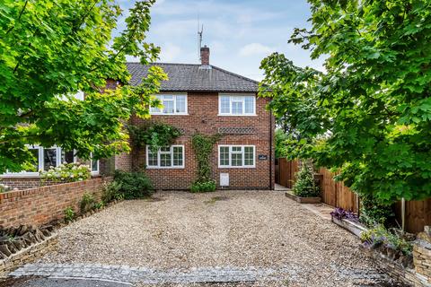 8 Minster Road, Godalming, GU7 1SP