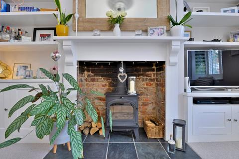 54 Wolseley Road, Godalming, GU7 3EA