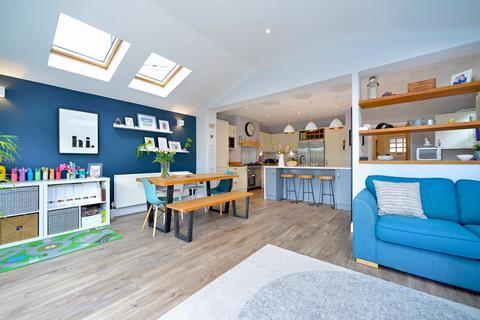 54 Wolseley Road, Godalming, GU7 3EA