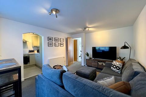 14 Wey Road, Godalming, GU7 1ND