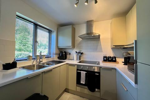14 Wey Road, Godalming, GU7 1ND