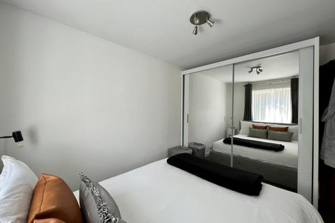 14 Wey Road, Godalming, GU7 1ND