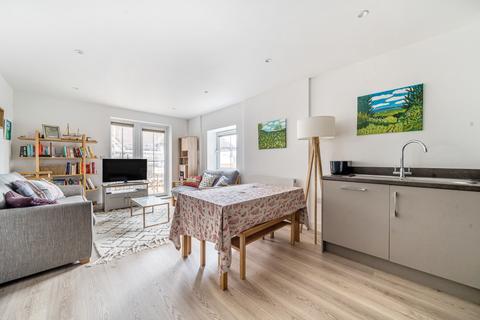 4, Edison House Flambard Way, Godalming, GU7 1FF