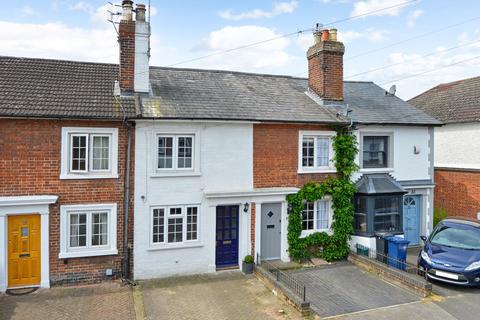 57 Kings Road, Godalming, GU7 3EX