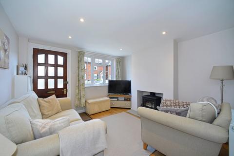 57 Kings Road, Godalming, GU7 3EX
