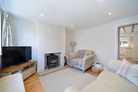 57 Kings Road, Godalming, GU7 3EX