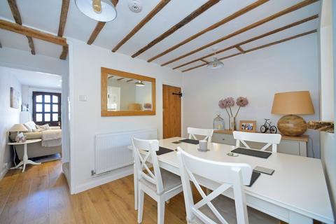 57 Kings Road, Godalming, GU7 3EX