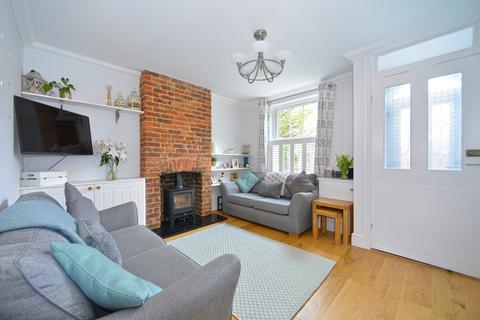 3 Latimer Road, Godalming, GU7 1BL