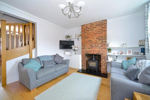 3 Latimer Road, Godalming, GU7 1BL