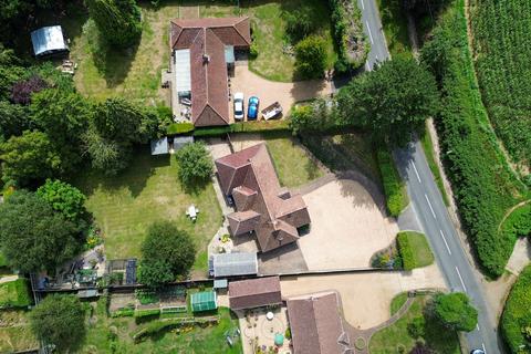 112 Binscombe, Godalming, GU7 3QJ