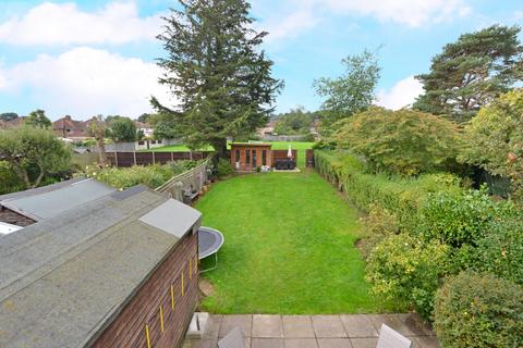 7 Green Lane, Godalming, GU7 3SN