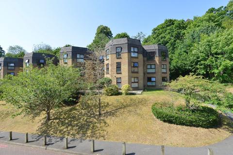 44 Chapel Fields, Godalming, GU7 2BX