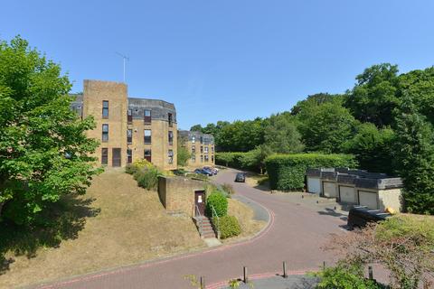 44 Chapel Fields, Godalming, GU7 2BX